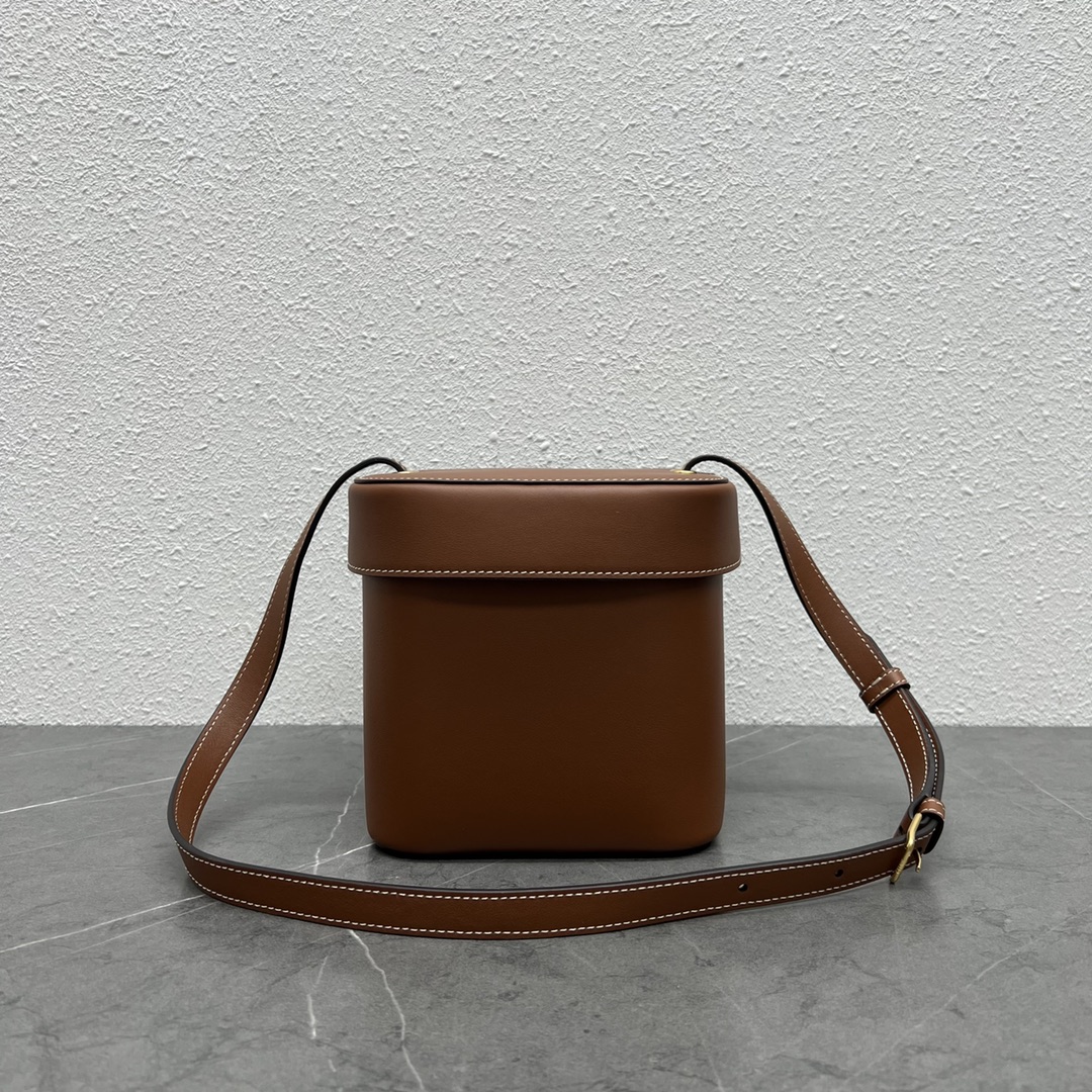 Celine Medium Box Cuir Triomphe Tan For Women 6in/16cm 199253DU3.04LU - Soul Replicas