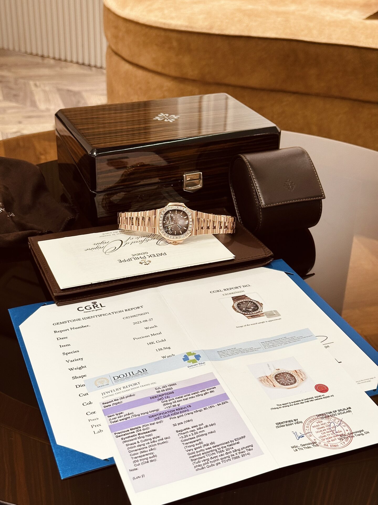 Patek Philippe Nautilus 5724 Replica Watch Gold Wrapped Diamond Moissanite 40mm - Soul Replicas