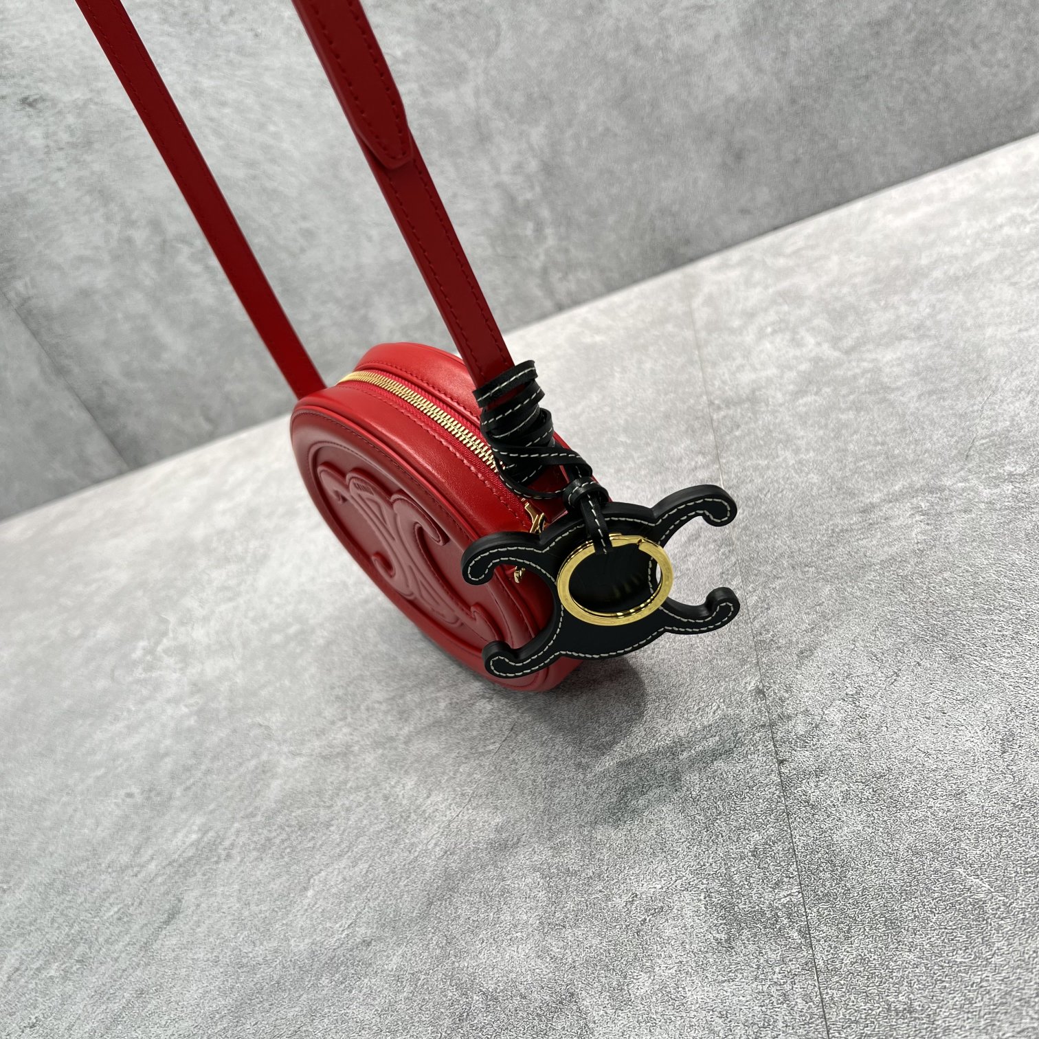 Celine Crossbody Oval Purse Cuir Triomphe Red For Women 6in/16cm  - Soul Replicas