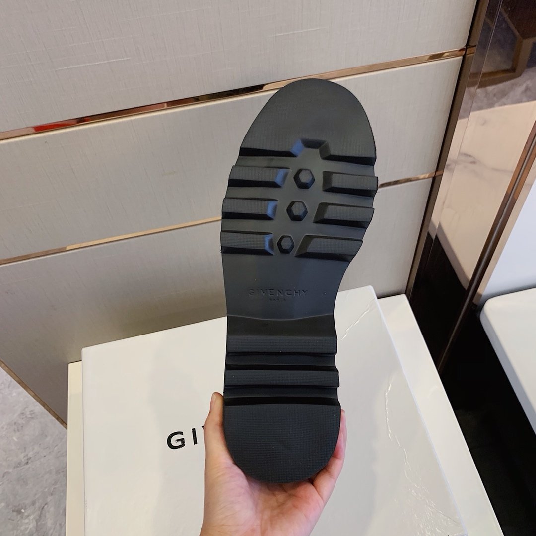 Givenchy Original Shoes With Elastic Band Black For Men GVC - Soul Replicas