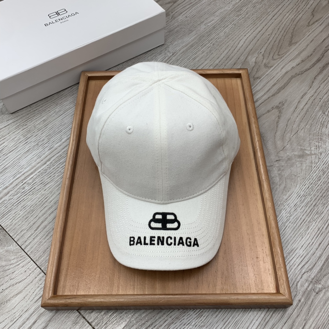 Balenciaga Logo Cap In White - Soul Replicas