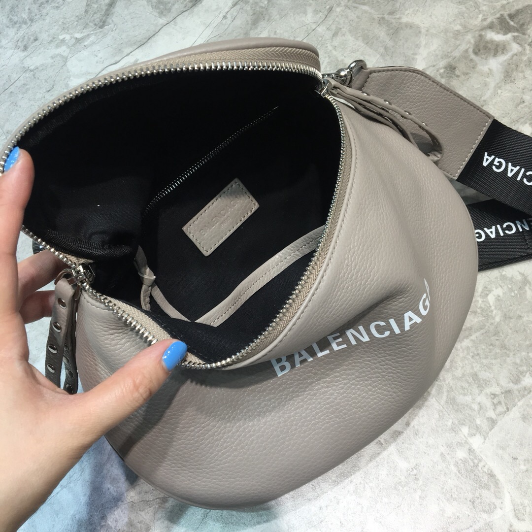 Balenciaga Sling Bag In Light Brown. For Women. Women-s Bags 9.1in/23cm - Soul Replicas