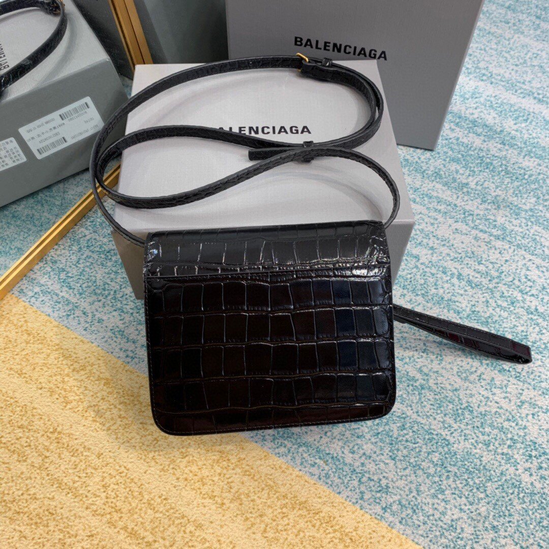 Balenciaga Bolso Bandolera B In Black. For Women. Women-s Bags 7in/18cm - Soul Replicas