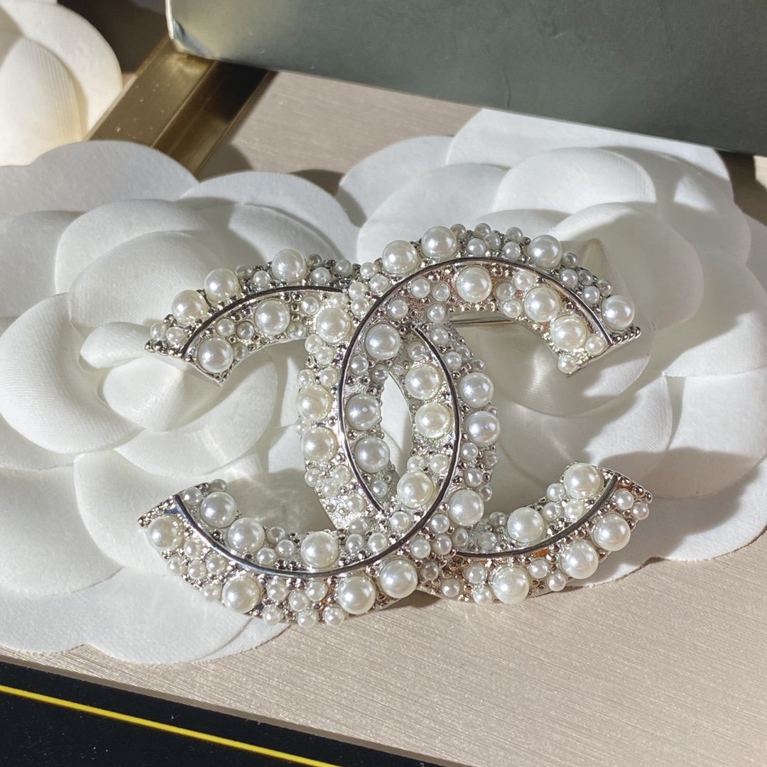 Chanel Brooch - Soul Replicas