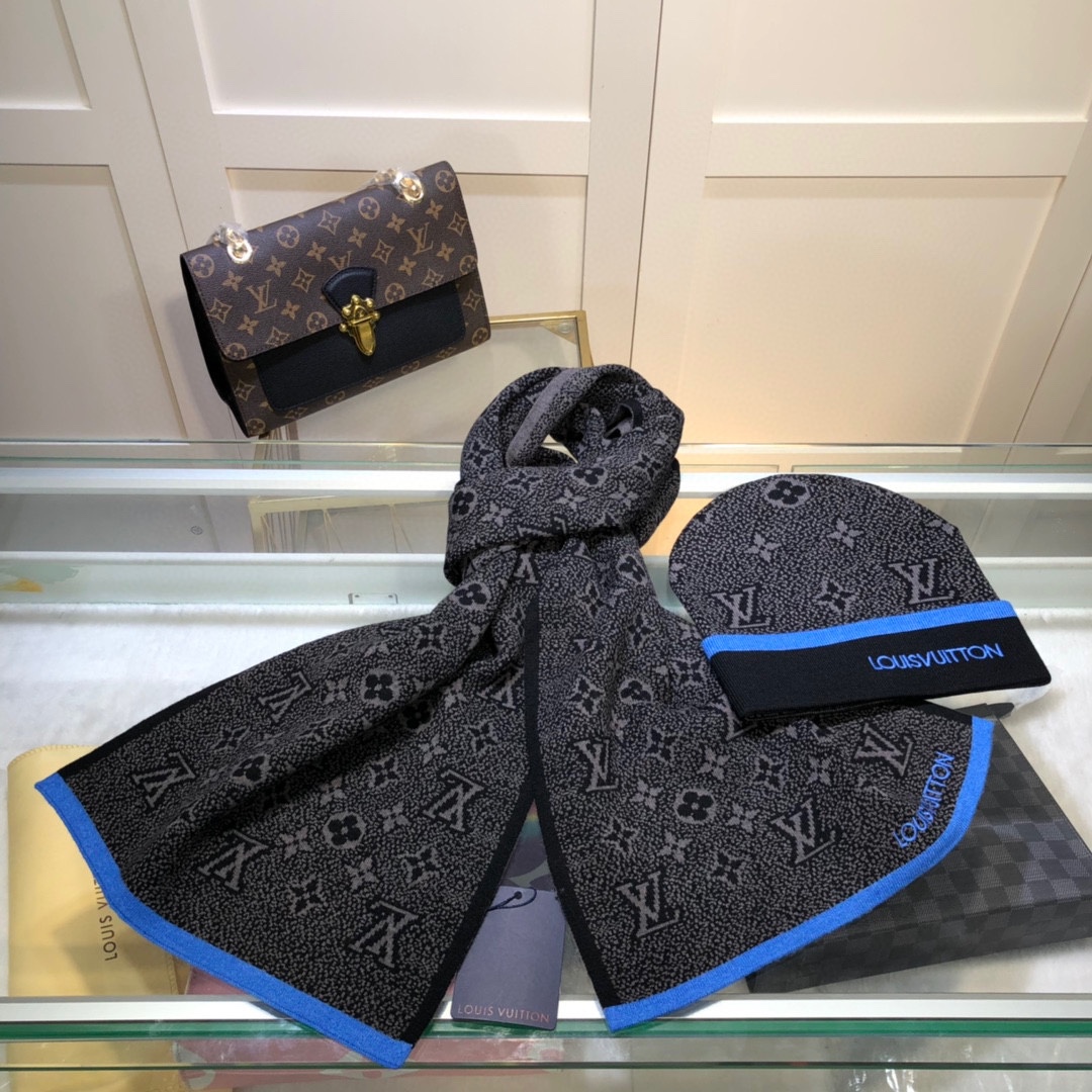 Louis Vuitton Beanie & Scarf Set In Black - Soul Replicas