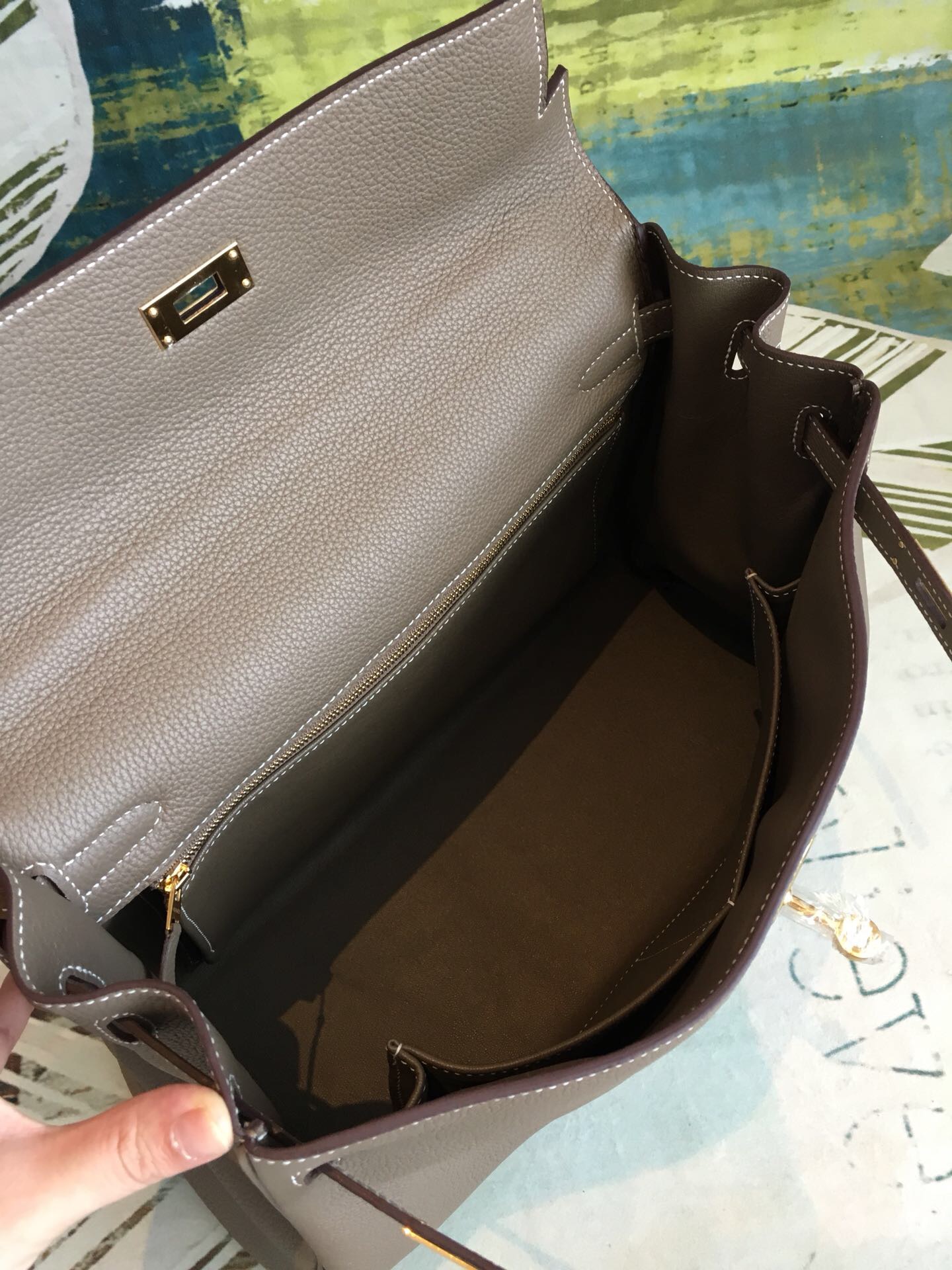 Hermes Kelly Retourne 35 Greige Togo Palladium Hardware For Women 13.7in/35cm - Soul Replicas