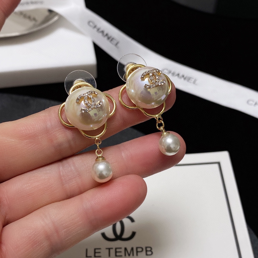 Chanel Earrings - Soul Replicas