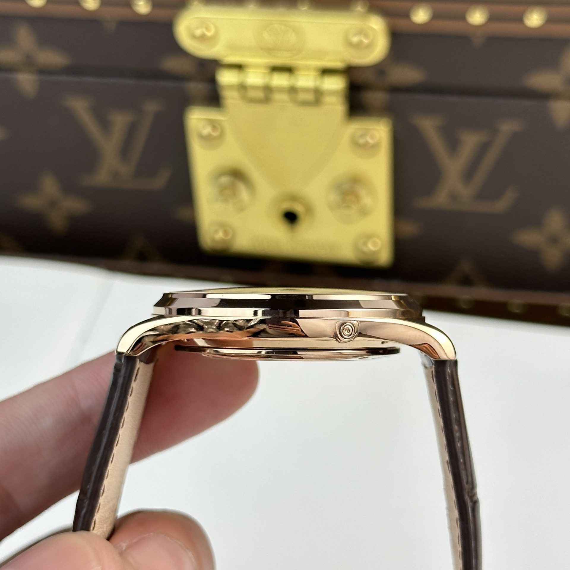 Jaeger LeCoultre Replica Watch Master Ultrathin Moon Rose Gold Leather Strap 39mm - Soul Replicas