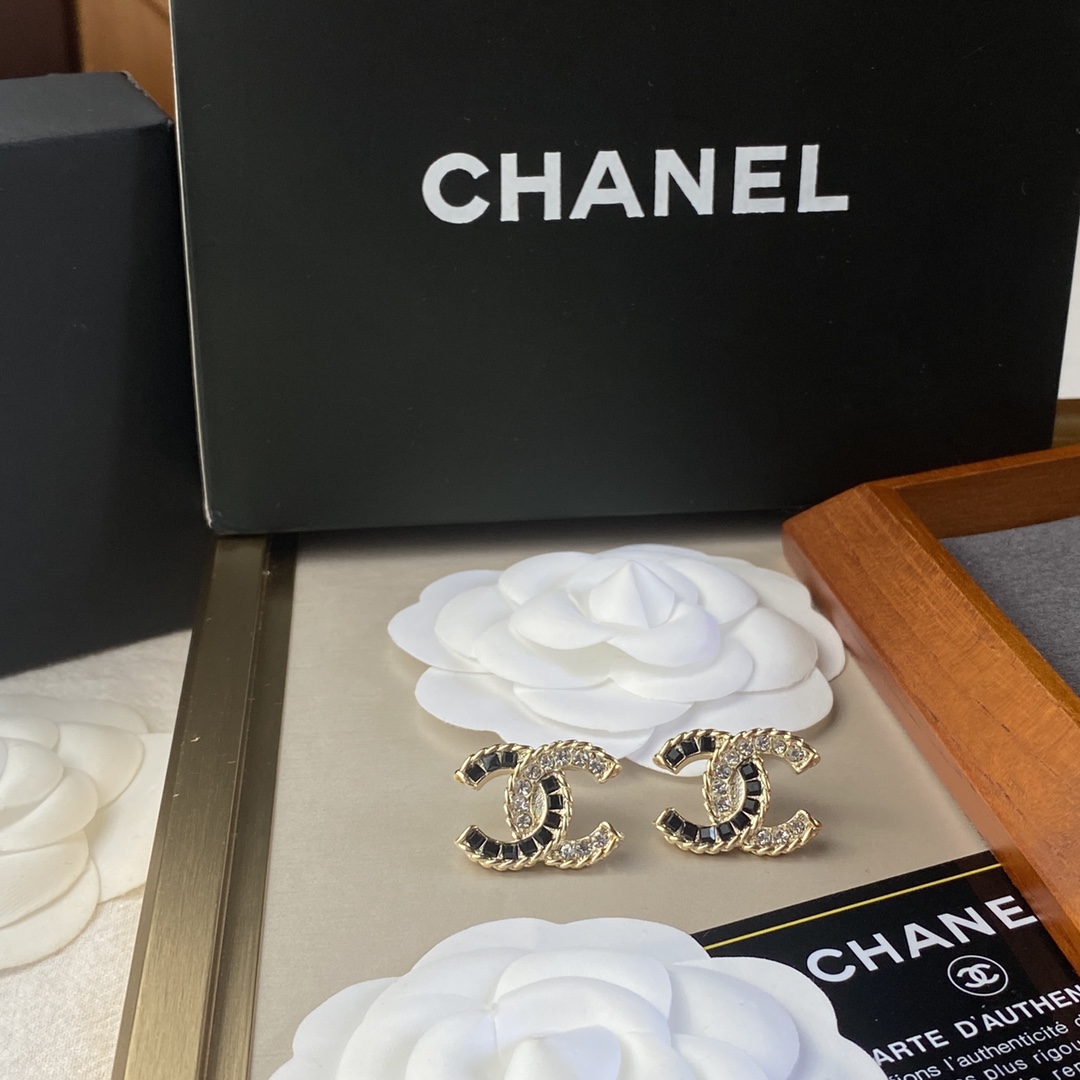 Chanel Earrings - Soul Replicas