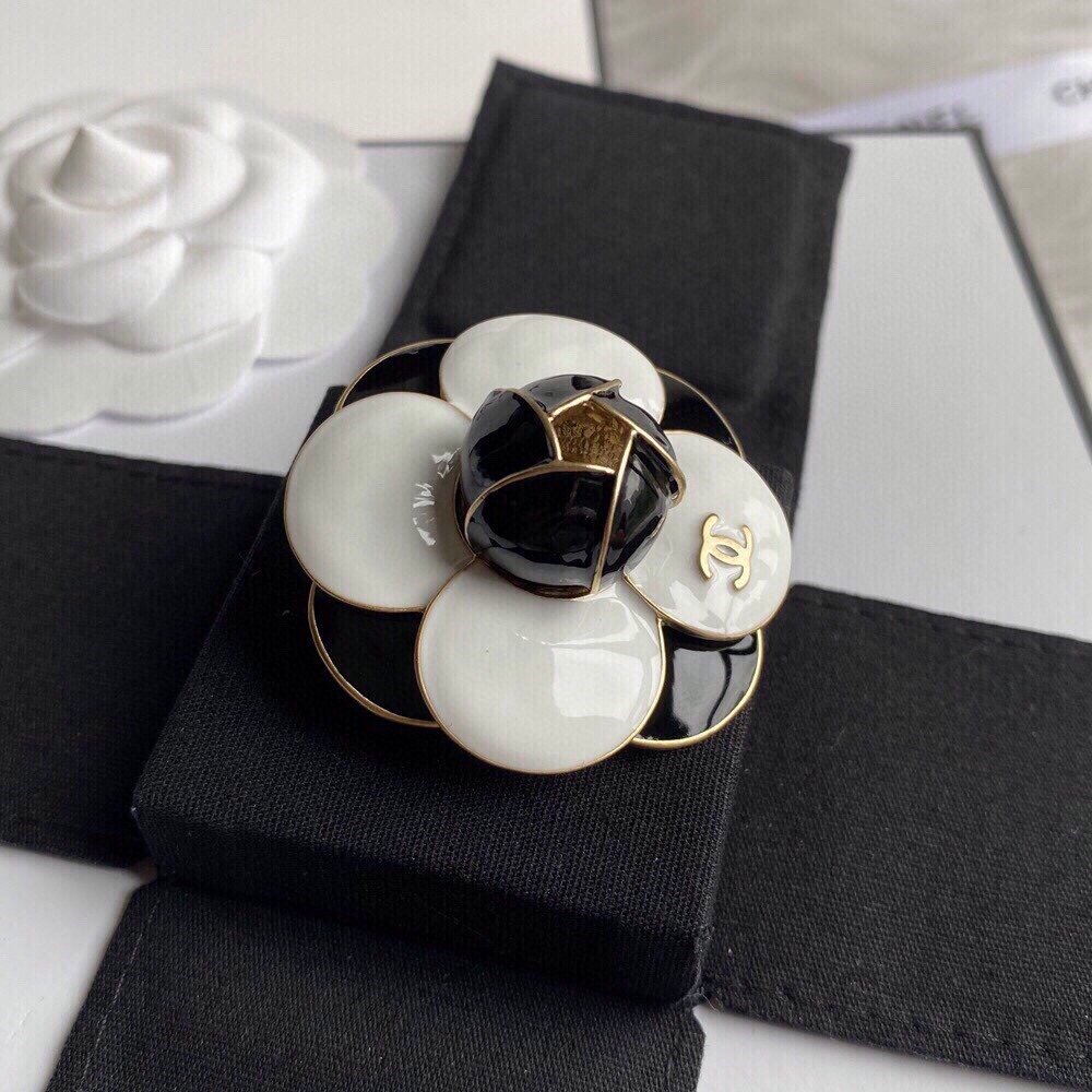 Chanel Brooch - Soul Replicas