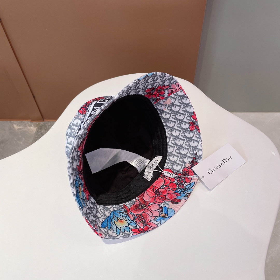 Christian Dior Bucket Hat Pink/White Hat - Soul Replicas