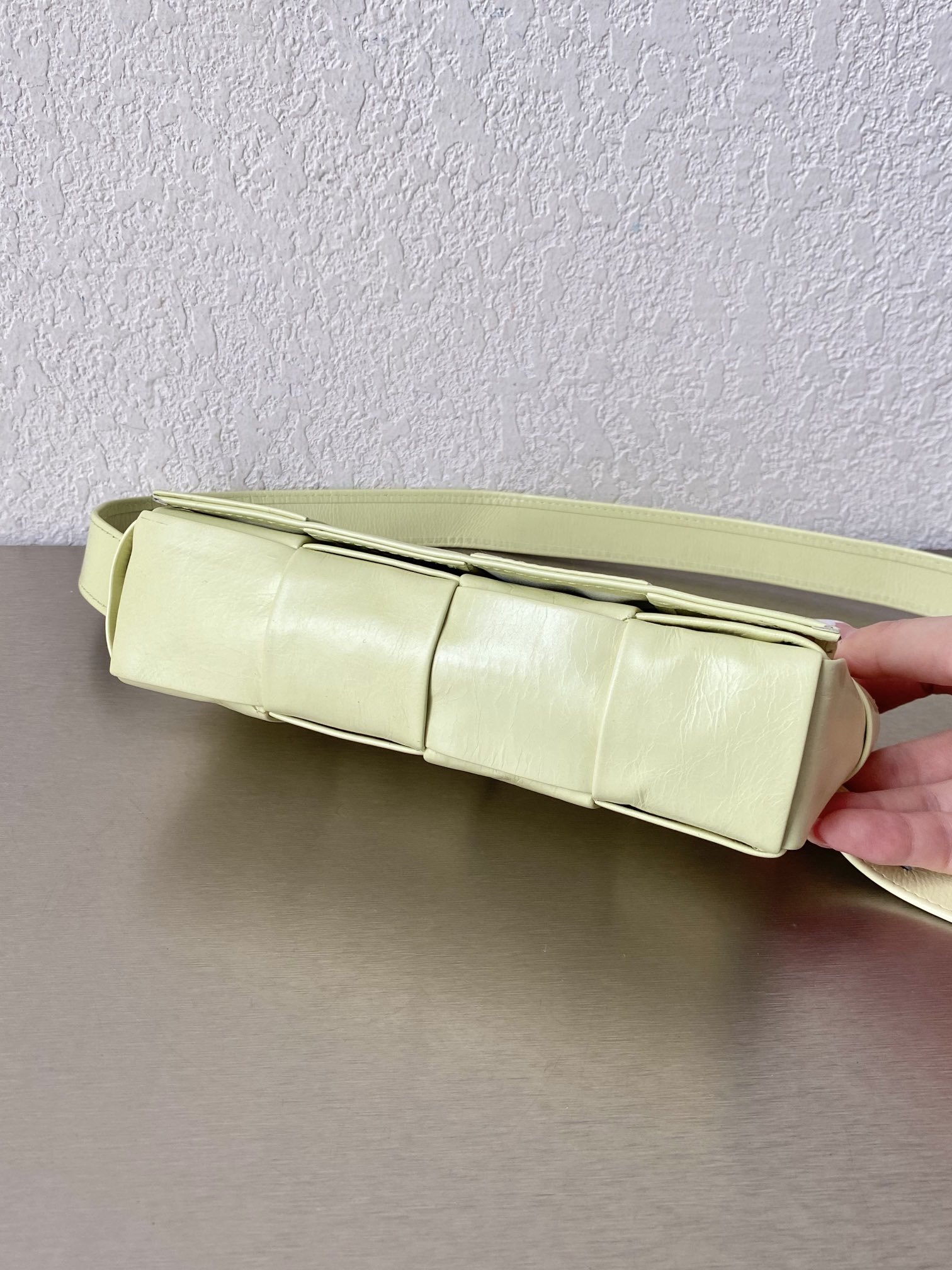 Bottega Veneta Cassette Belt Bag Lemon. For Women. Women-s Bags 7.1in/18cm 651053VCQ729413 - Soul Replicas