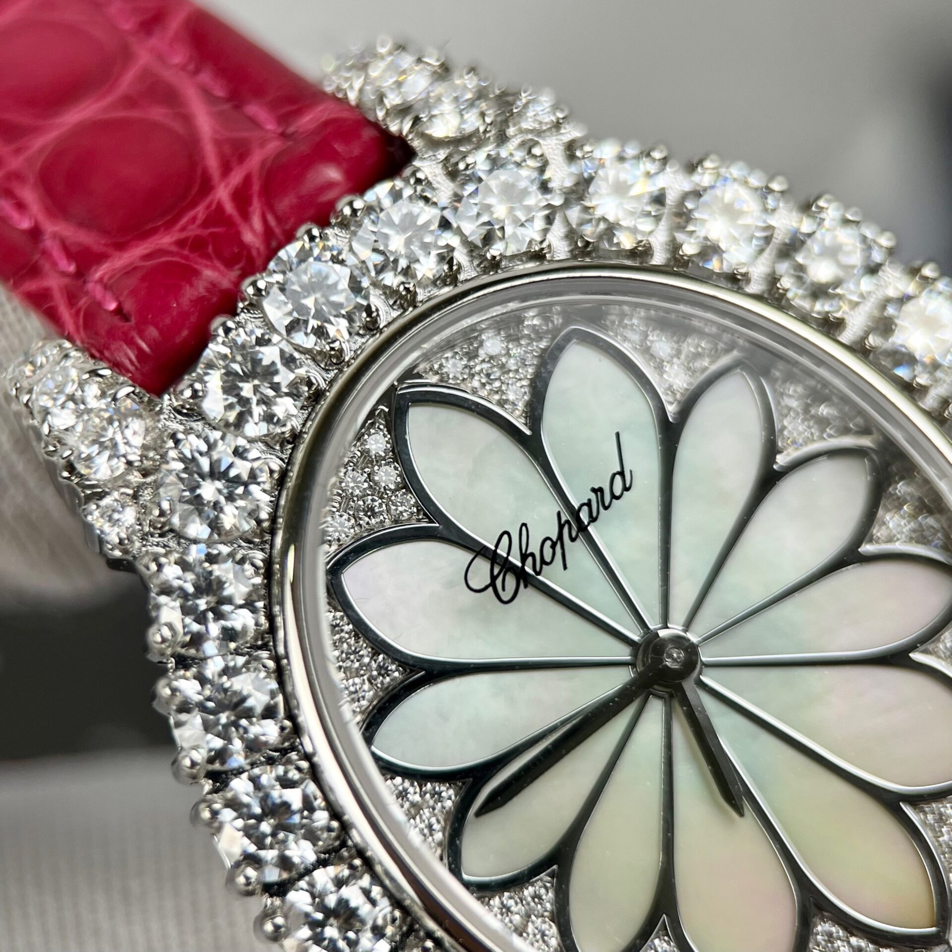 Chopard Women-s Replica Watch Red Full Moissanite Diamond 34mm - Soul Replicas