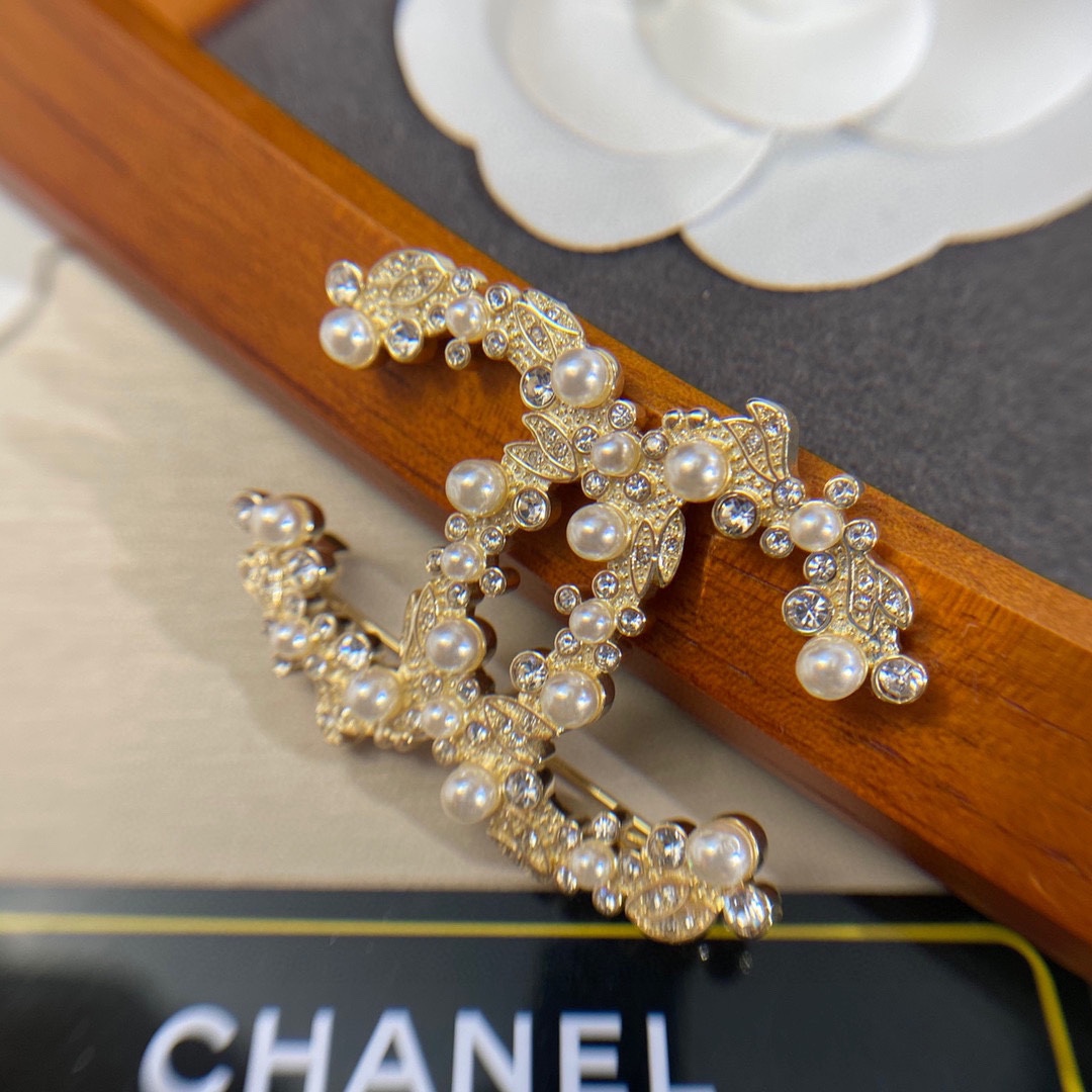 Chanel Brooch - Soul Replicas