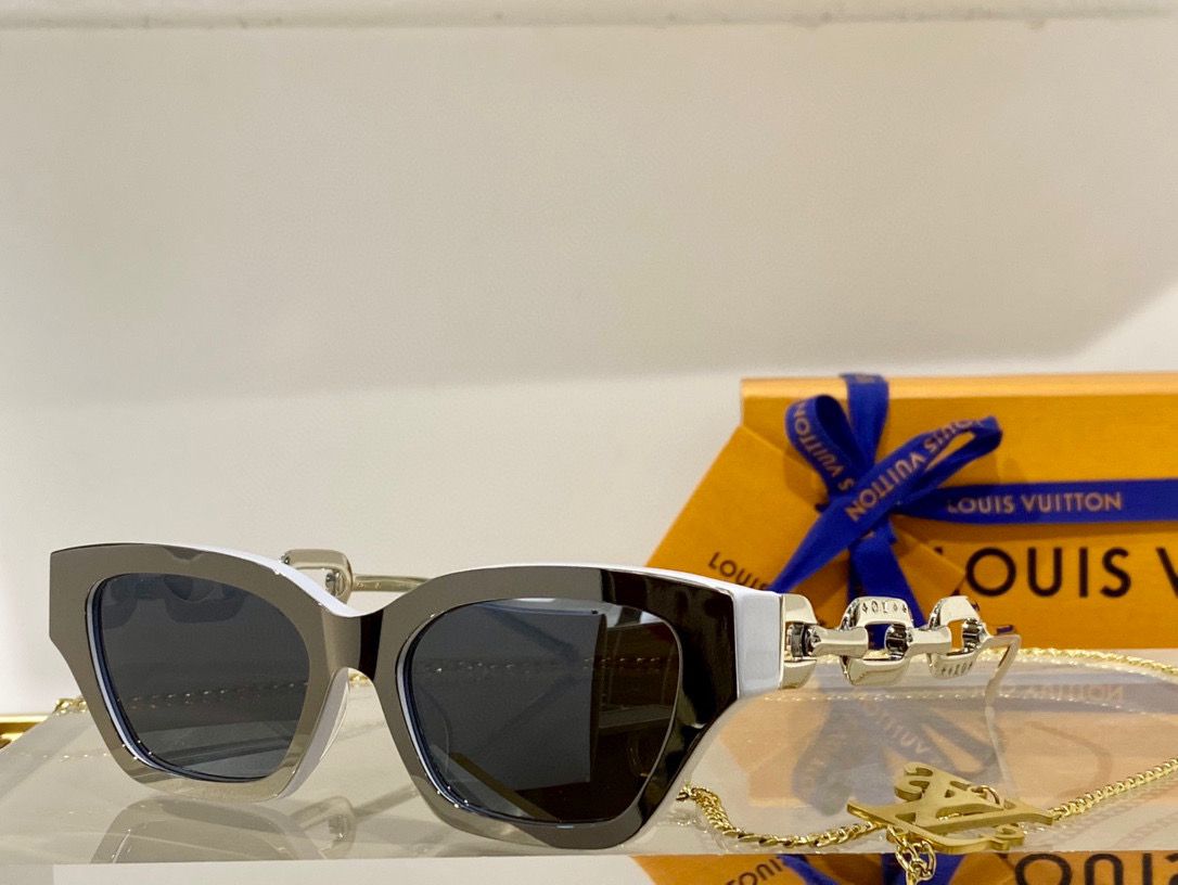 Louis Vuitton Edge Cat Eye Sunglasses - Soul Replicas