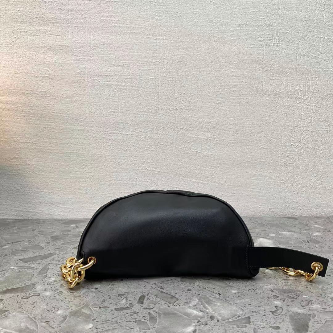 Bottega Veneta Chain Pouch Black. For Women. Women's Bags 12.2in/31cm - Soul Replicas