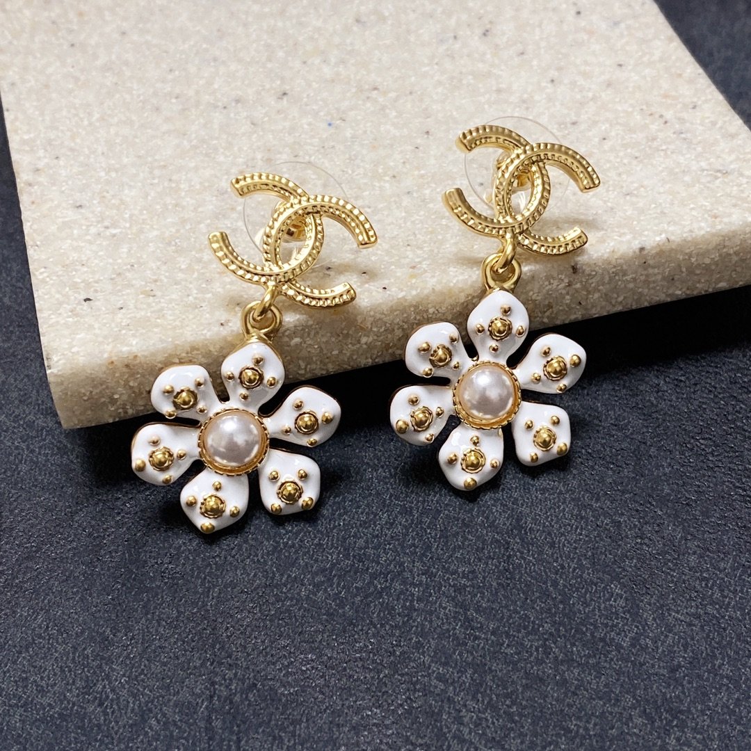 Chanel Earrings - Soul Replicas