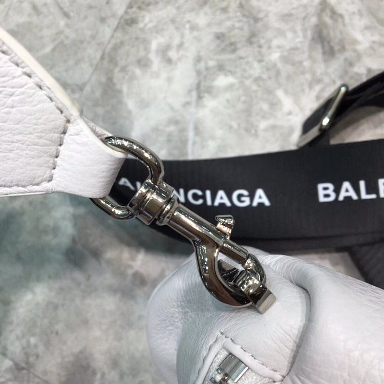 Balenciaga Sling Bag In White. For Women. Women-s Bags 9.1in/23cm - Soul Replicas
