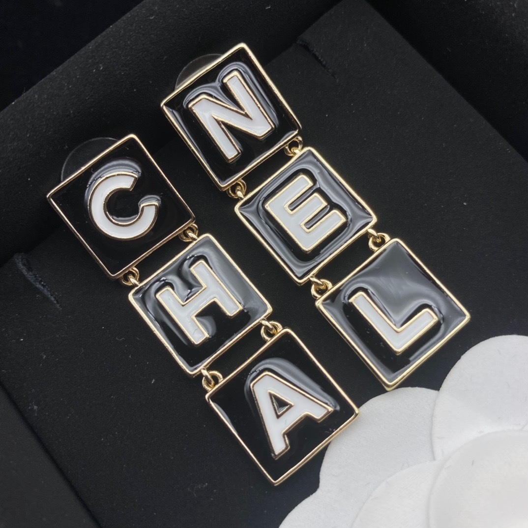 Chanel Earrings - Soul Replicas