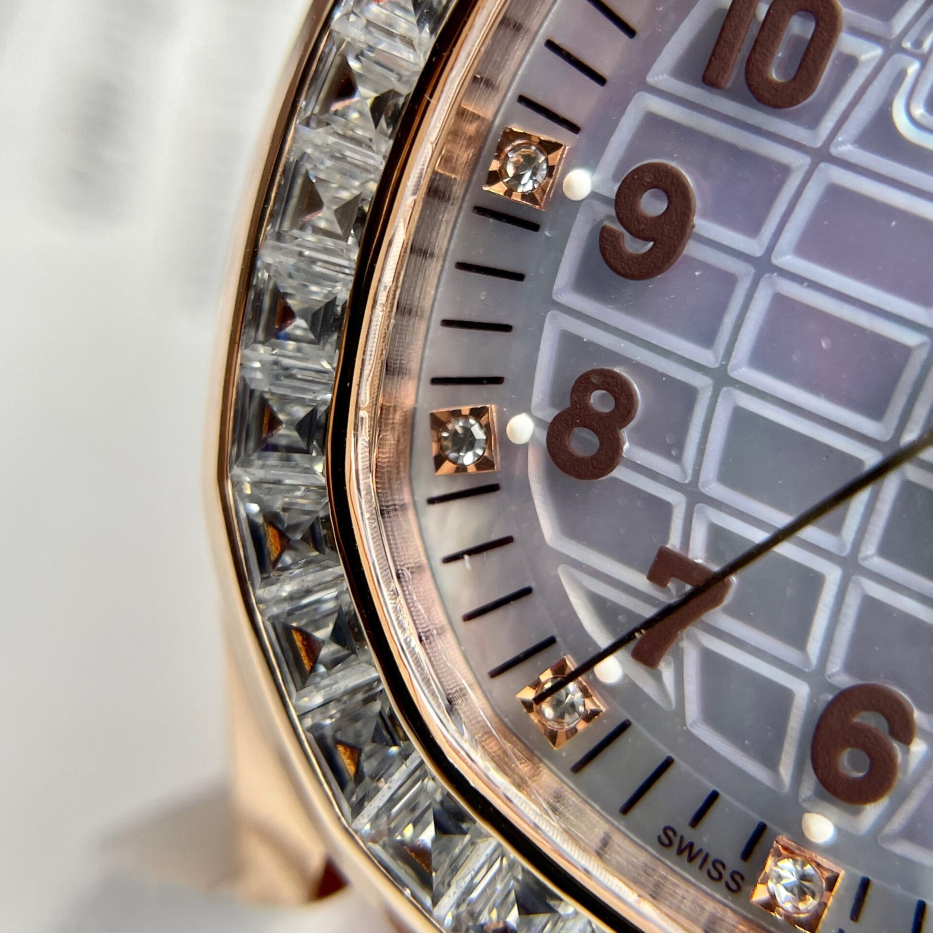 Patek Philippe Replica Watch Aquanaut 5072R Gold Wrapped Moissanite Diamond 35.6mm - Soul Replicas