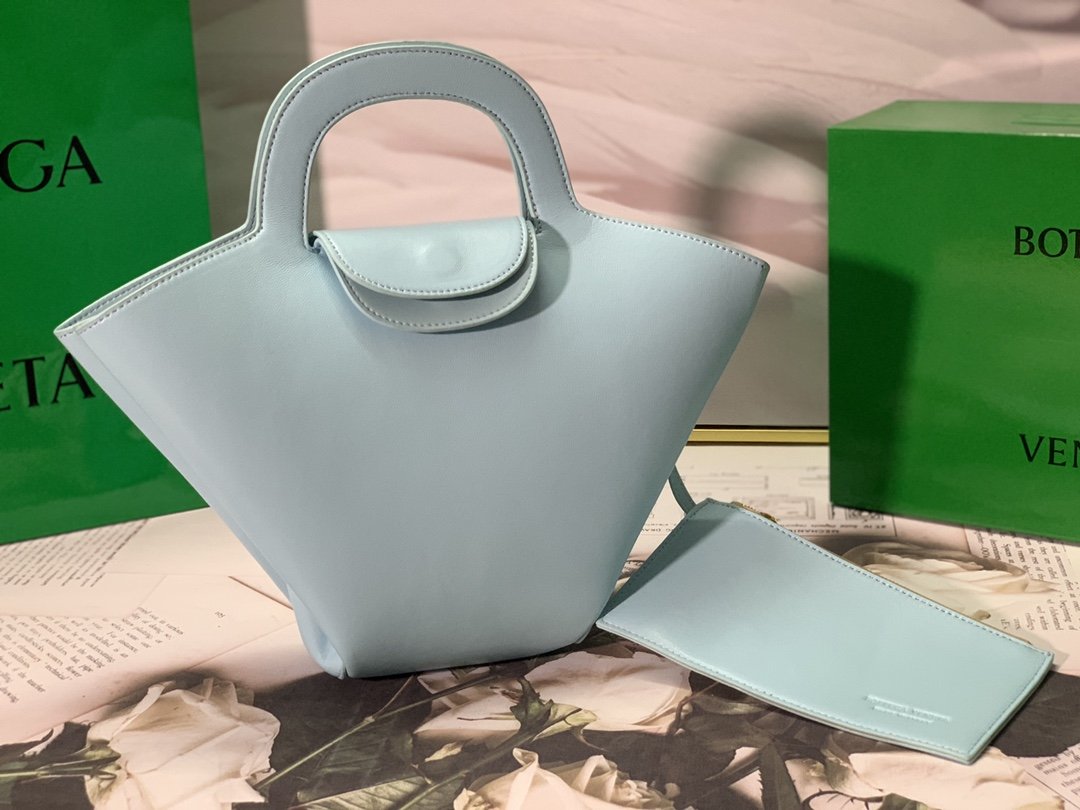 Bottega Veneta Handle Bag Blue. For Women. Women's Bags 12.6in/32cm - Soul Replicas