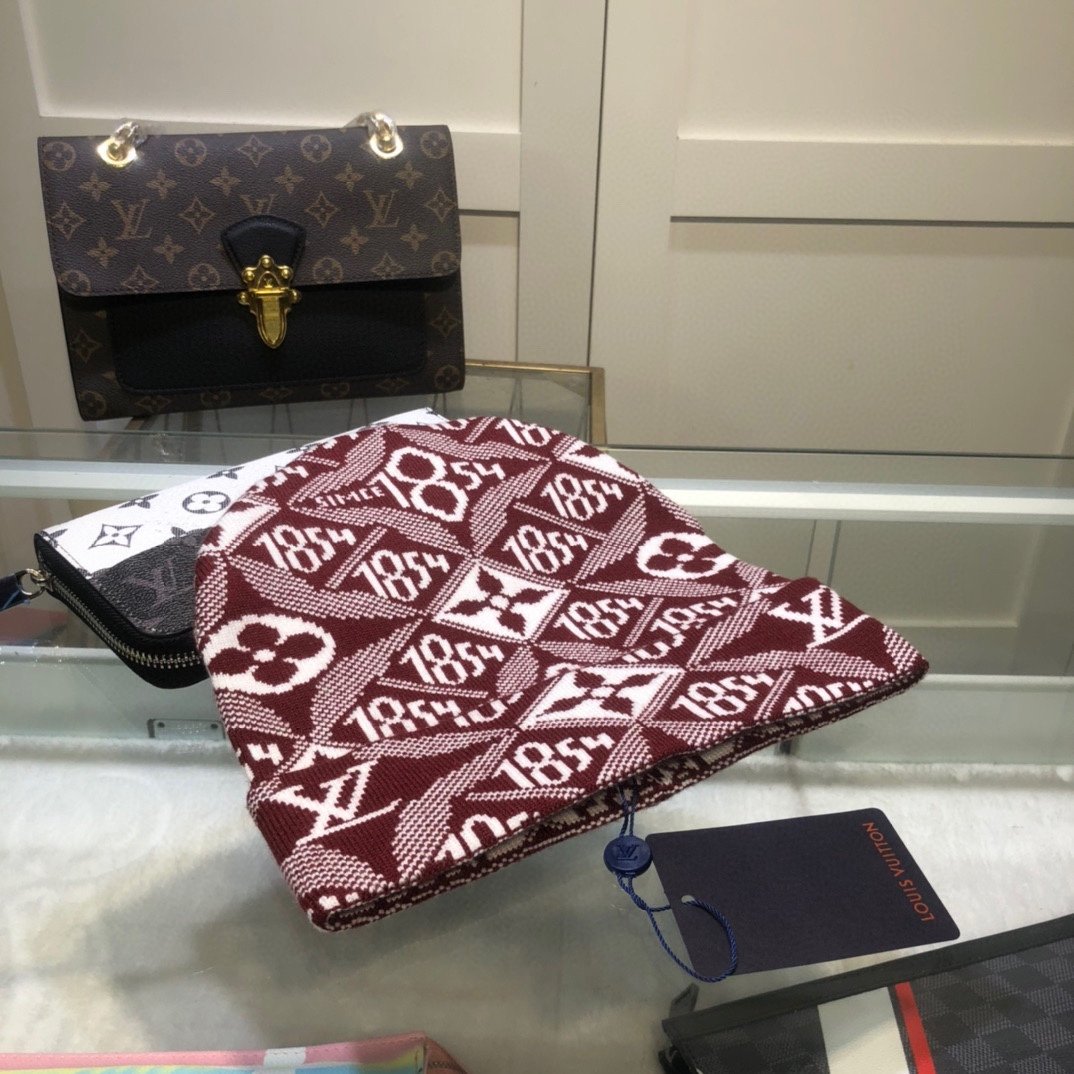 Louis Vuitton Beanie In Red LV Headwear - Soul Replicas