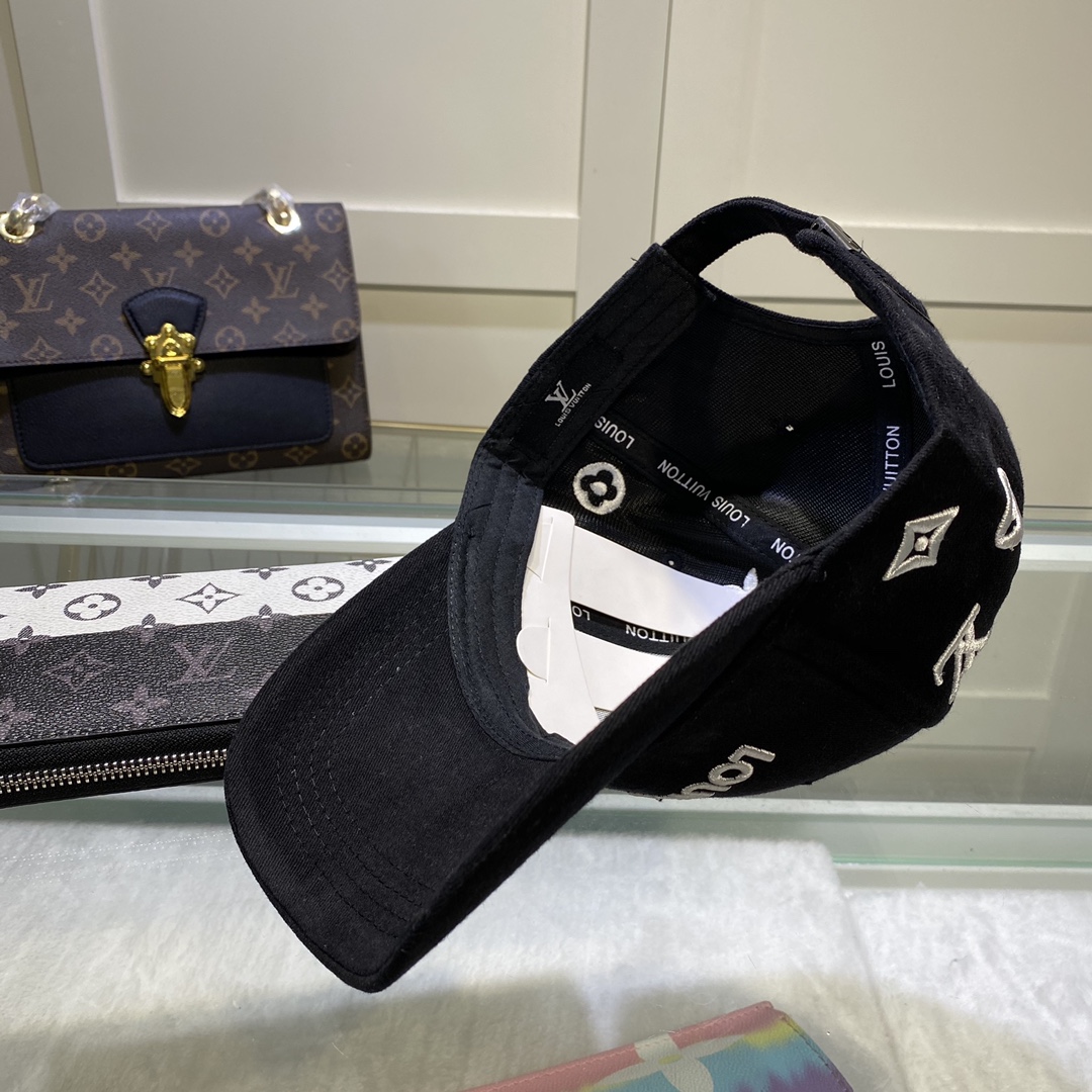 Louis Vuitton Be My Cap In Black - Soul Replicas