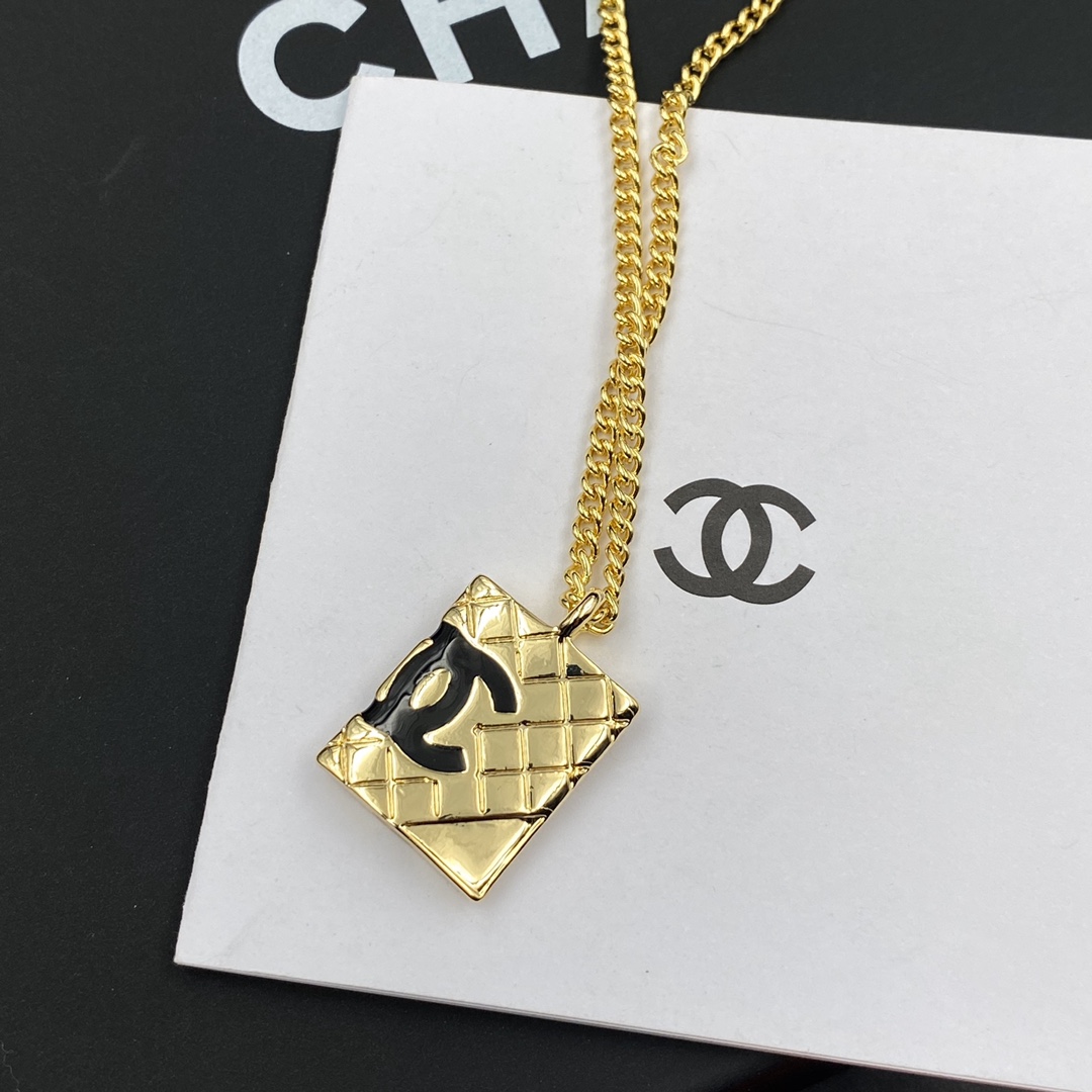 Chanel Necklace - Soul Replicas