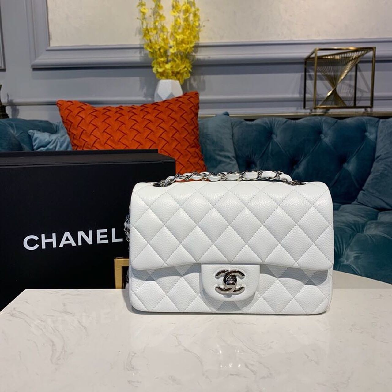 ChanelSmall Classic Handbag Silver Hardware White For Women. Women-s Bags. Shoulder And Crossbody Bags 7.8in/20cm A01113 - Soul Replicas