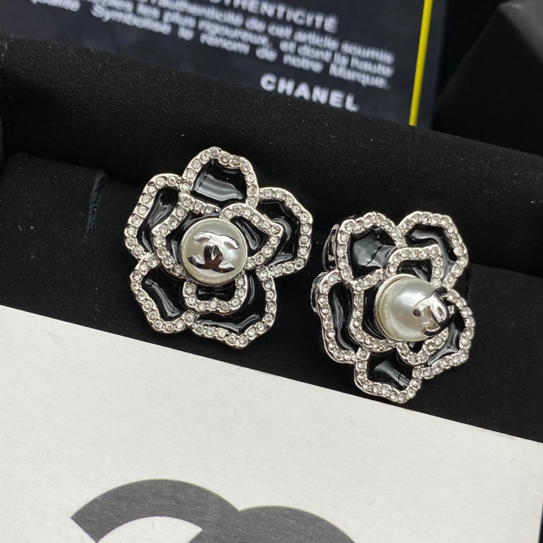 Chanel Earrings - Soul Replicas