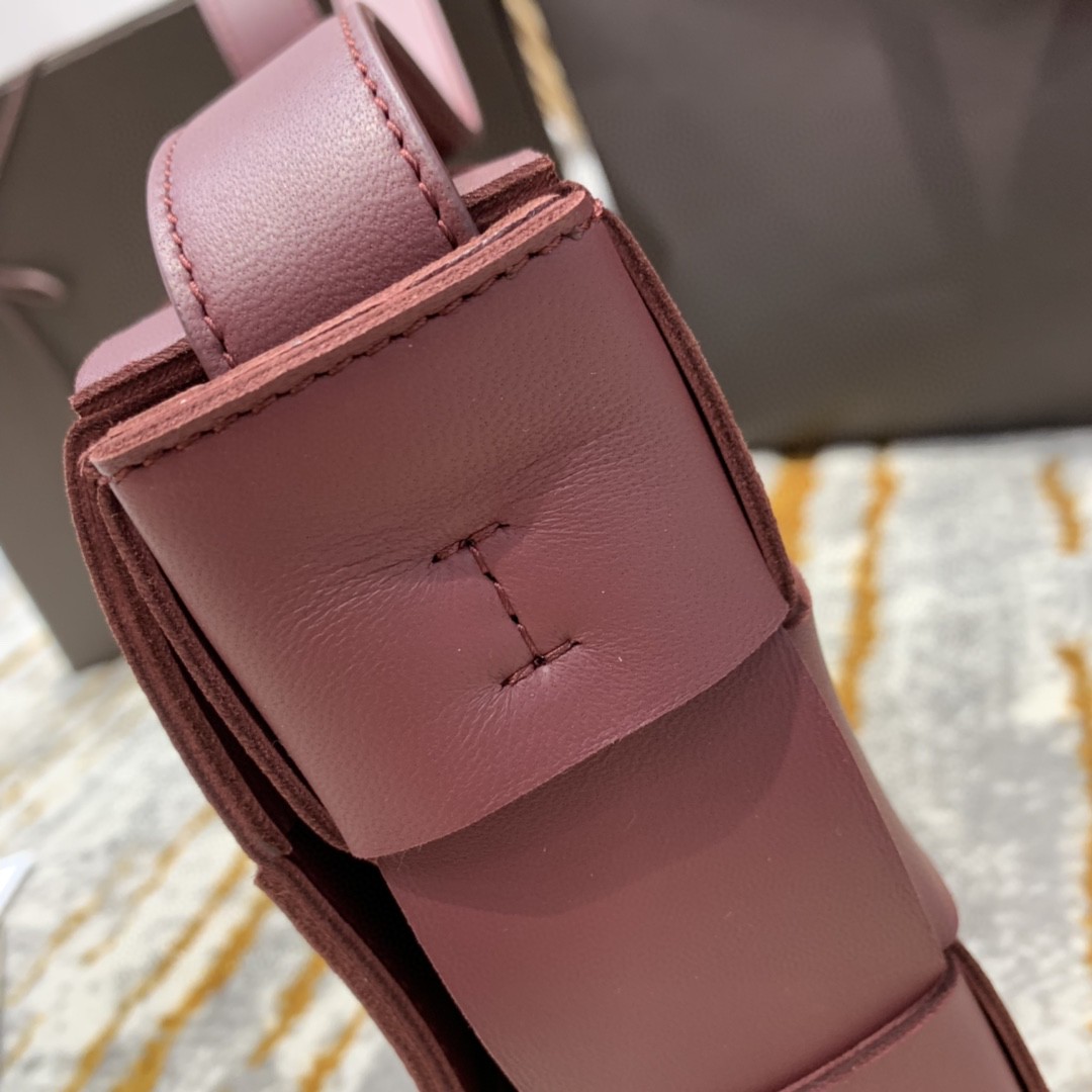 Bottega Veneta Cassette Bag For Women 9.1in/23cm In Dark Red 578004VMAY16206 - Soul Replicas