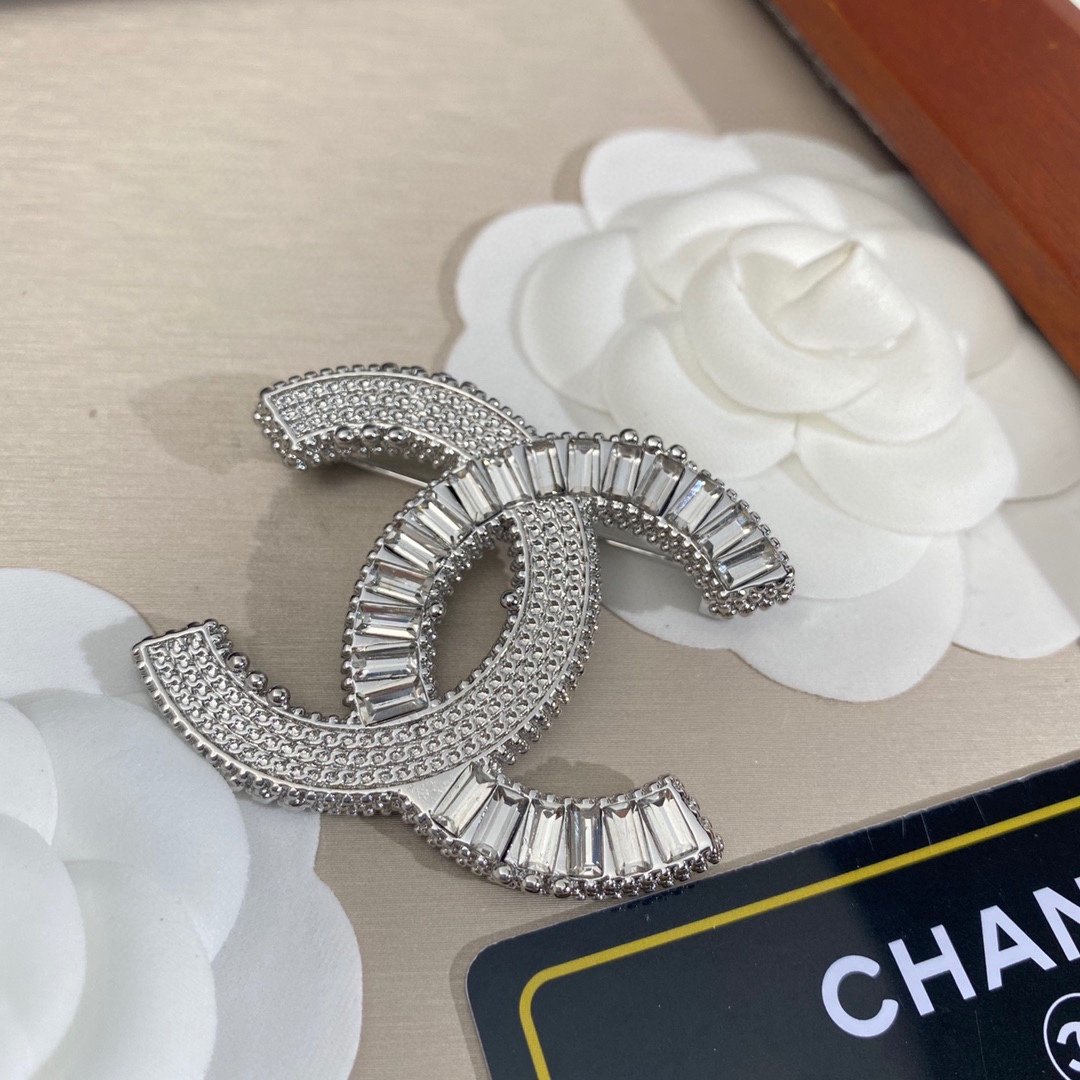 Chanel Brooch - Soul Replicas