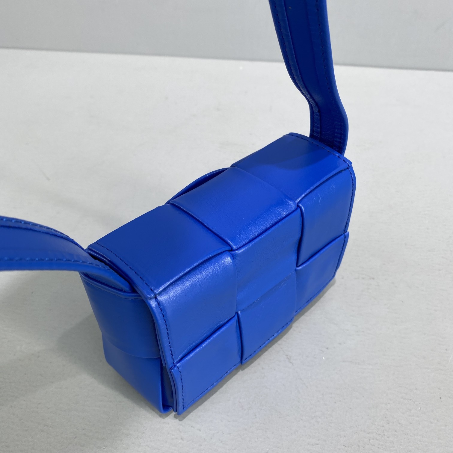 Bottega Veneta Candy Cassette Blue. For Women. Women-s Bags 4.7in/12cm - Soul Replicas