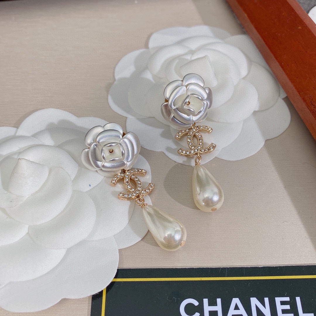 Chanel Earrings - Soul Replicas