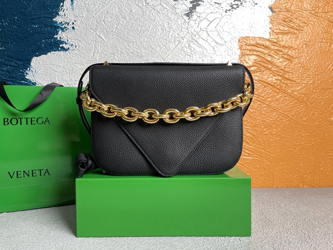 Bottega Veneta Mount Black. For Women. Women's Bags 10.6in/27cm 667398V12M08425 - Soul Replicas