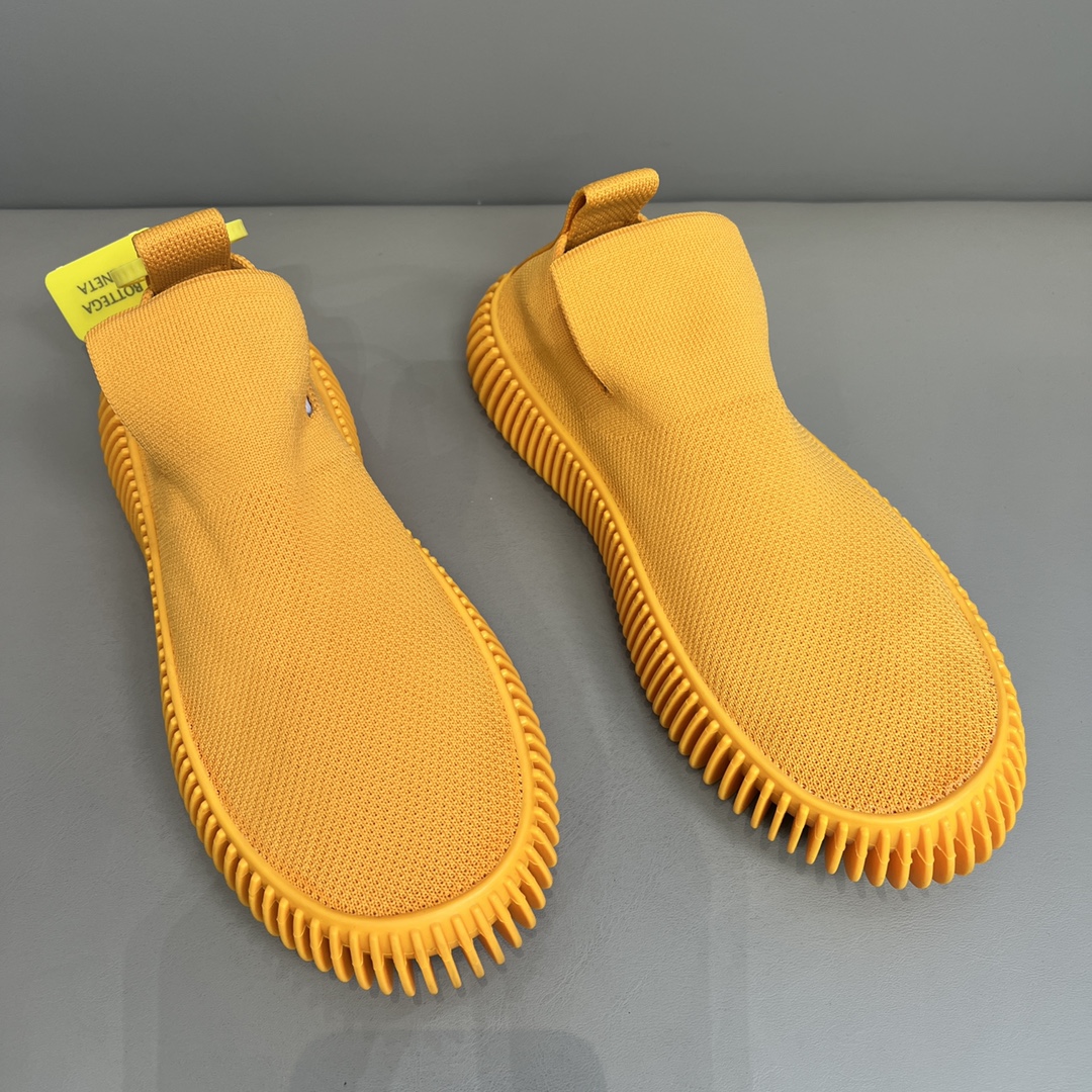 Bottega Veneta Men's Ripple Slip-On Sneakers Orange For Men 690123V1NW0 - Soul Replicas