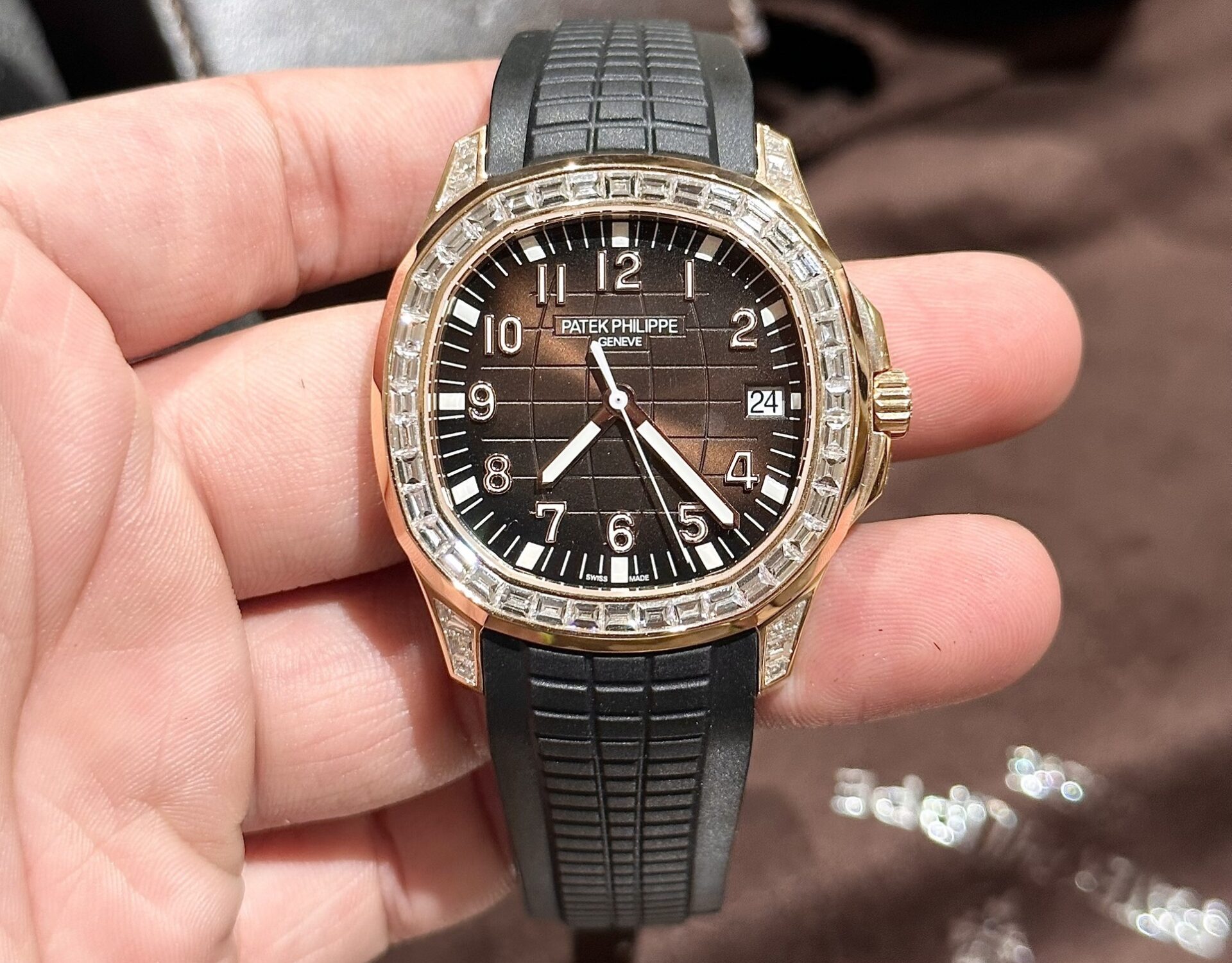 Patek Philippe Aquanaut 5167R Replica Watch 18K Solid Gold Natural Diamond 40mm - Soul Replicas