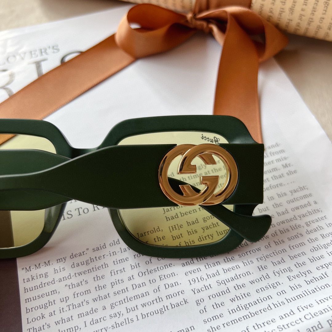 Gucci Rectangular Frame Sunglasses - Soul Replicas