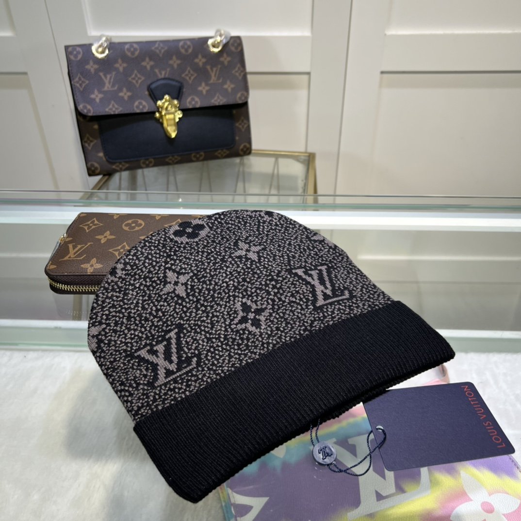 Louis Vuitton Beanie In Black LV Headwear - Soul Replicas