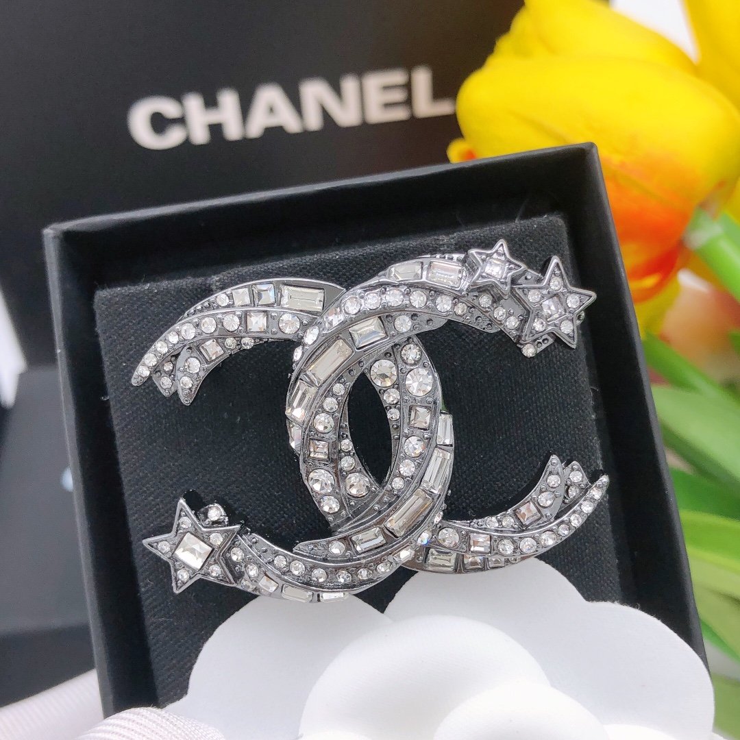 Chanel Brooch - Soul Replicas