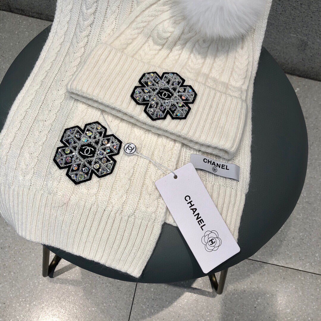 Chanel Beanie White - Soul Replicas