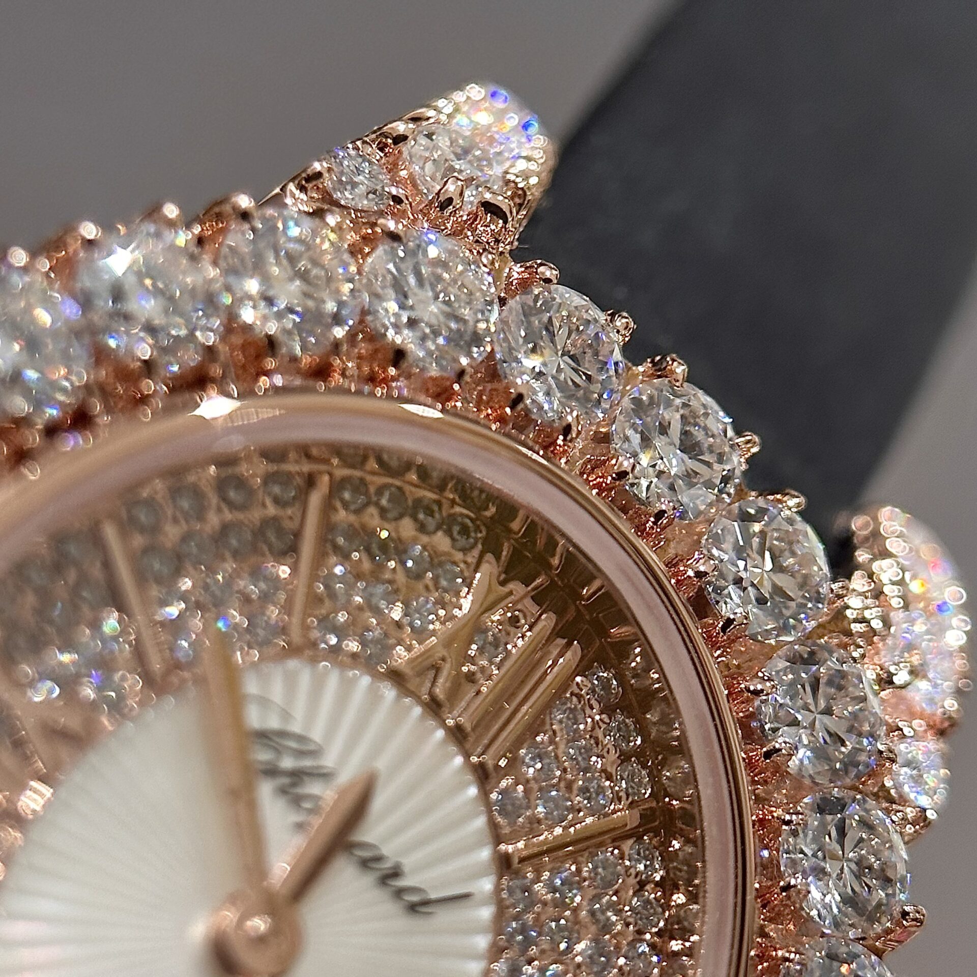 Chopard Gold Wrapped Replica Women-s Watch Moissanite Diamonds 34mm - Soul Replicas