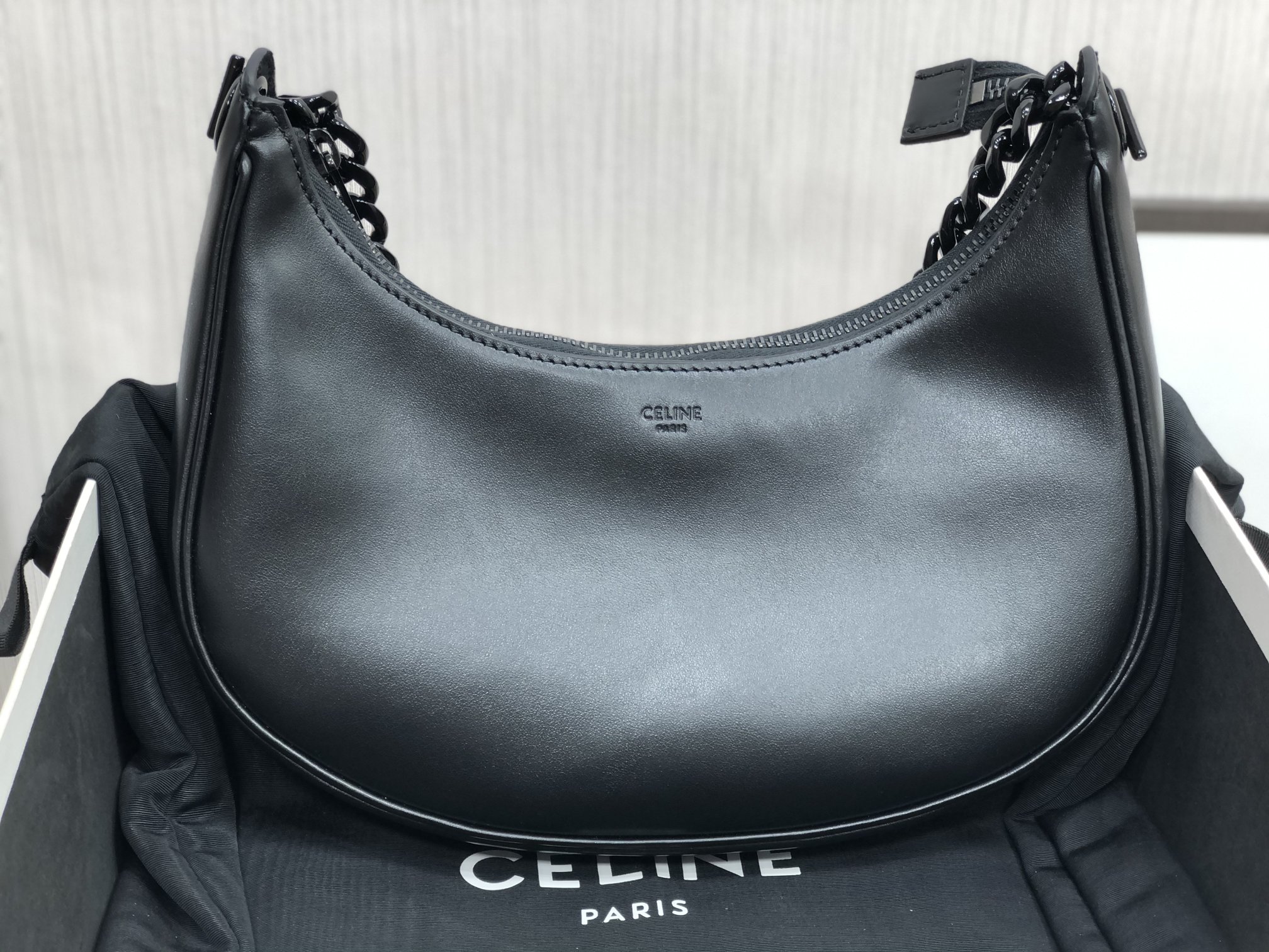 Celine Medium Ava Chain Black For Women 10in/25cm  - Soul Replicas