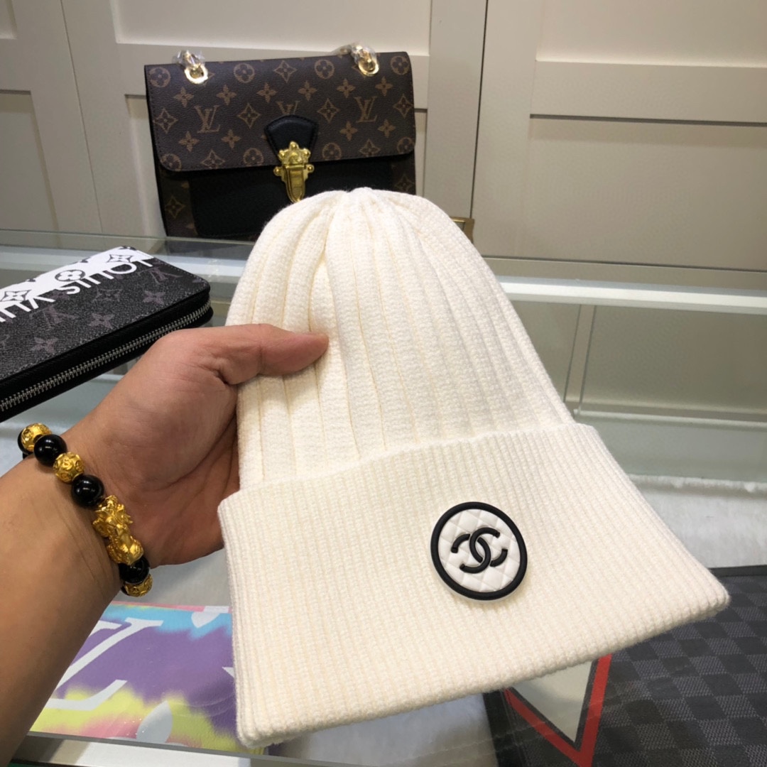 Chanel Beanie In White - Soul Replicas