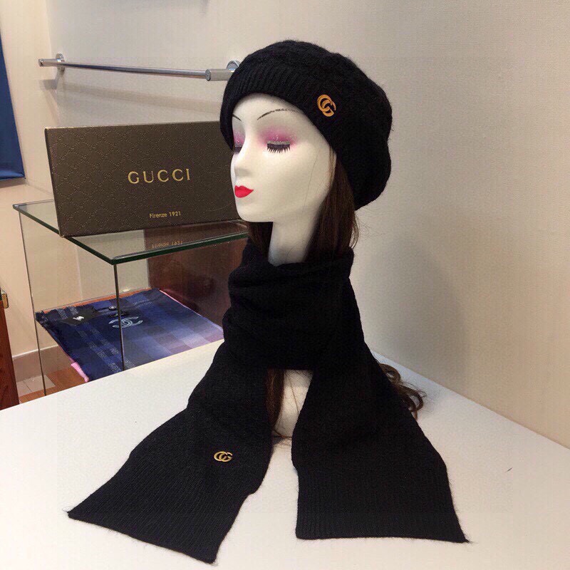 Gucci Beanie & Scarf Set In Black - Soul Replicas