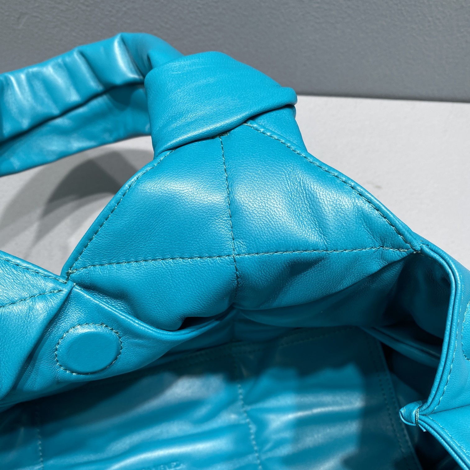 Bottega Veneta Handle Bag Blue. For Women. Women-s Bags 17.3in/44cm - Soul Replicas