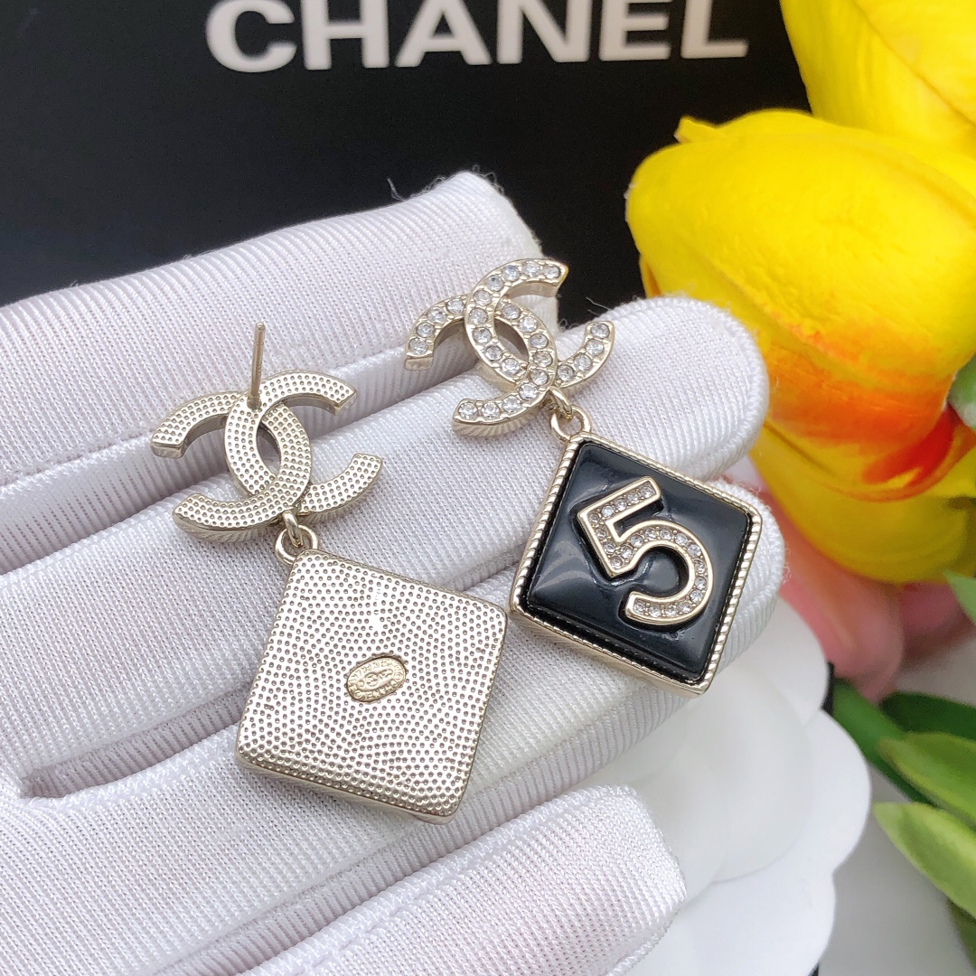 Chanel Earrings - Soul Replicas