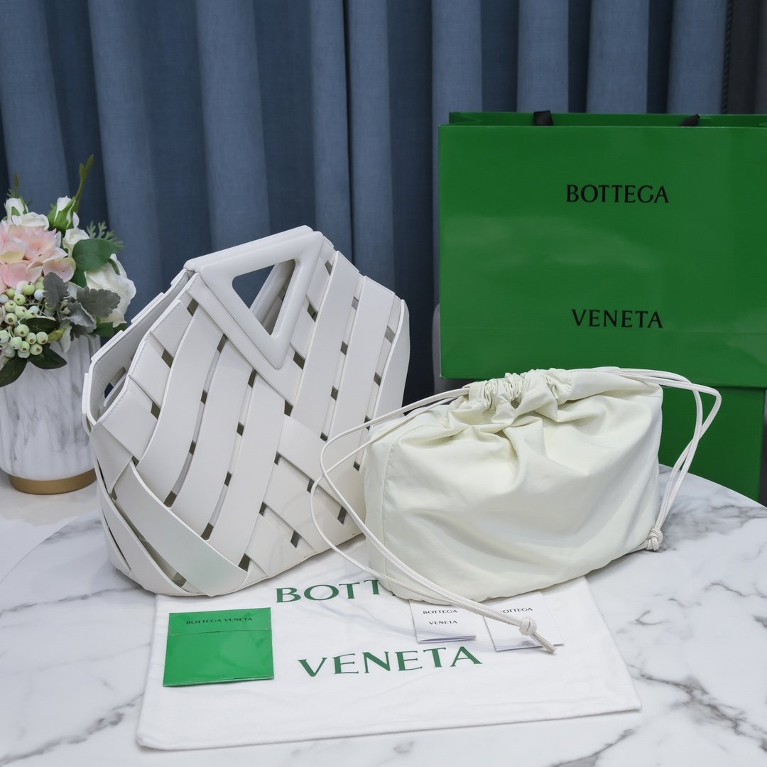 Bottega Veneta Point White. For Women. Women-s Bags 9.8in/25cm - Soul Replicas