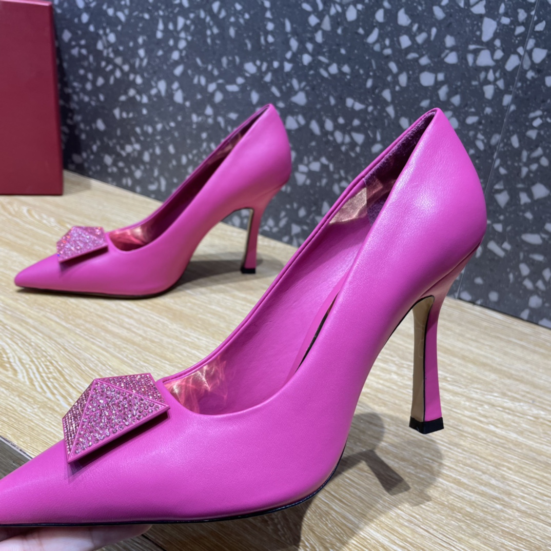 Valentino Garavani One Stud Nappa Pump With Maxi Stud Crystals Pink For Women WS0FH8ENL_UWQ - Soul Replicas