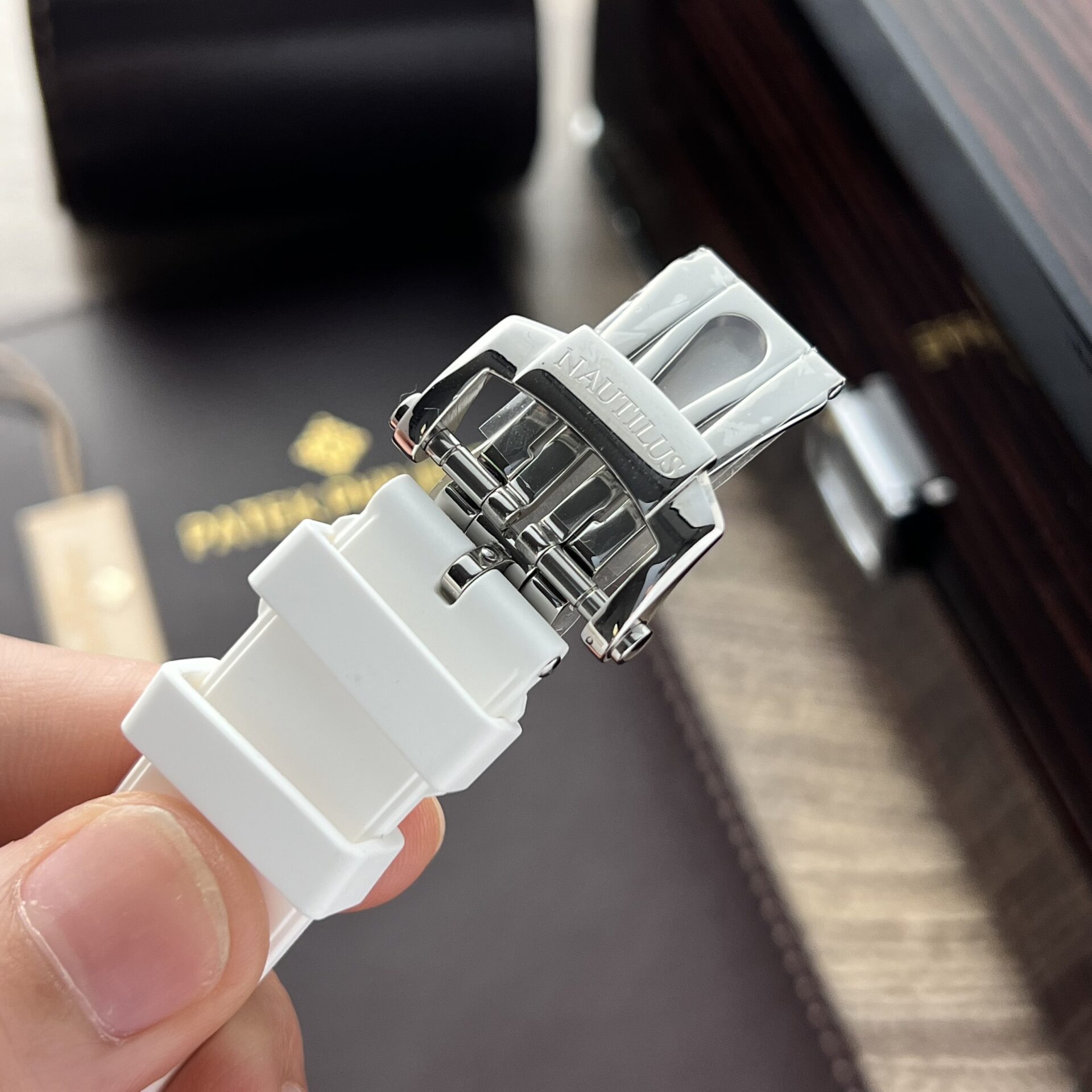 Patek Philippe Nautilus 5711 Best Replica Watch White Rubber Strap 3K Factory 40mm - Soul Replicas